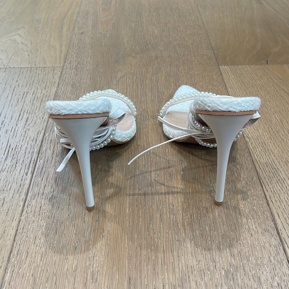 Tweed & Pearl Heels - Picture 4 of 6